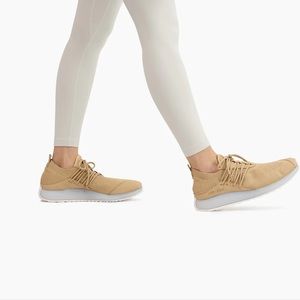 Lane-Eight Women's Trainer AD 1
Cashew Size 9.5 AD1044 NIB